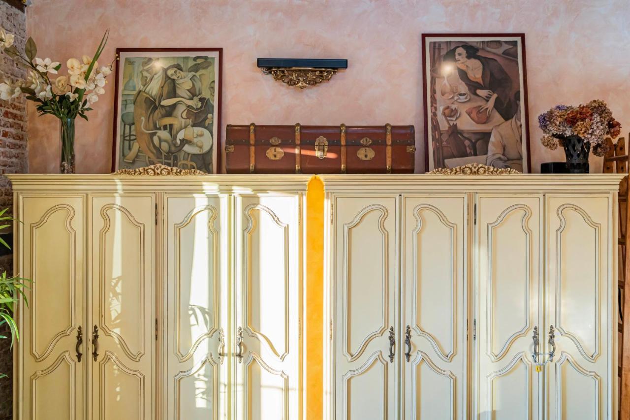1851: Exceptional 19Th Century Studio In Madrid Exterior foto